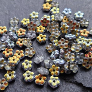 50 Czech glass small flower daisy sacer beads 5 mm *Sunset orange*