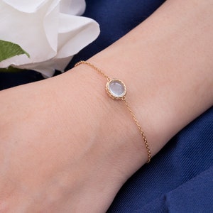 Aquamarine Bracelet-Simple Minimalist Blue Crystal Bracelet-Dainty Round Clear Quartz March Birthstone Bracelet-Silver Birthday Gift for Her