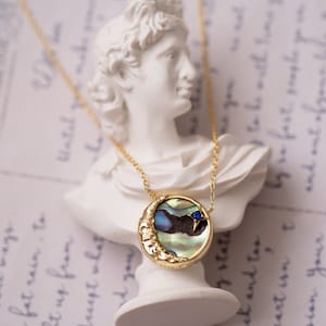 Abalone Moon and Star Necklace-Screscent Moon Round Pendant Necklace-Gold Vermeil Shell Charm-Gift for Mom/Grandma/Girl-Unique Necklace