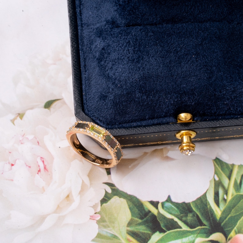 Peridot Black Shell Band-Olivine Dainty Ring-Black Mother of Pearl Ring-Crystal Gemstone Simple Band-Unique Proposal Band Gift for Her image 6