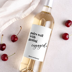 Étiquette de vin de fiançailles | Cadeau de fiançailles | Se marie bien avec des fiançailles | Cadeau de fiançailles pour couple | de fiançailles | Cadeau mariée |