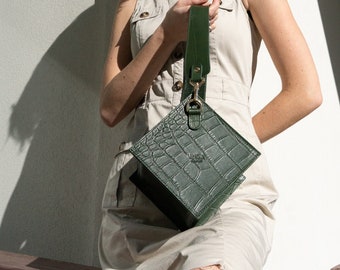 Lola bag in pine green crocodile print