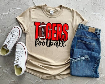 Imagen PNG de los Tigres de Fútbol Americano / Diseño de Mascota para Espíritu Escolar / Diseño de Camiseta de Fútbol Americano / Archivo de Sublimación / Camiseta para el Día del Partido / Descarga Digital
