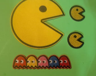 Lotto di toppe termoadesive con il personaggio del videogioco retrò Pacman Atari. Toppe ricamate di alta qualità. Lotto di 5