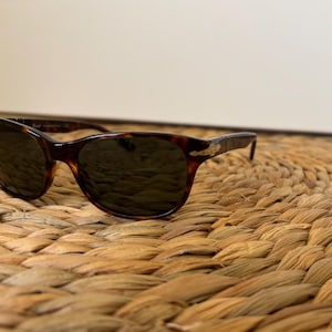 Persol ペルソール サングラス デッドストック RARE vintage 実用向軽量仕様 デッドストック 1980s イタリア製 MADE IN ITALY