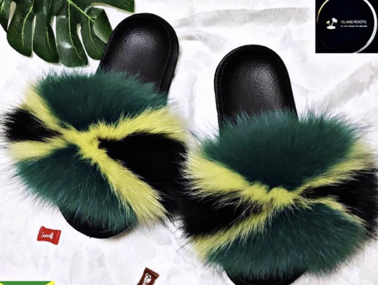 Happy Slides New Design Wholesale LV Shoes Real Fur Slides Slippers Winter  Products - China Fuffy Fur Slippers and Women House Shoes price