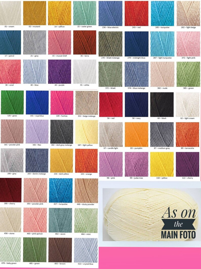 Puede incluir: Una carta de colores de madejas de hilo en varios tonos, incluyendo crema, mostaza y rojo. La carta muestra una amplia gama de colores, cada uno etiquetado con un n&uacute;mero. Una madeja de hilo color crema est&aacute; en la esquina inferior derecha, con el texto "As on the MAIN FOTO".