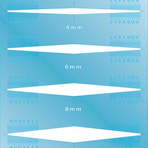 Puede incluir: Una plantilla de forma de joyería con vástagos de anillo para diamantes, con medidas de 4 mm, 6 mm, 8 mm y 10 mm. La plantilla incluye una escala de tallas y el texto "jewelry shape template: ring shanks diamond-18g/1mm".