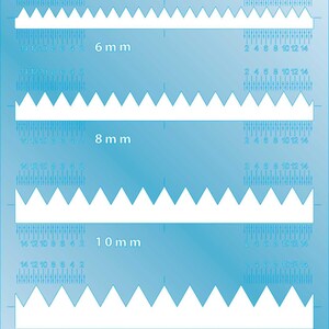 Puede incluir: Una plantilla de forma de joyería azul claro con medidas de corona de vástago de anillo. La plantilla incluye medidas de 6 mm, 8 mm, 10 mm y 12 mm. También se ve el texto "cooltools.us" y "Designed by Clément Marquaire - © 2025".