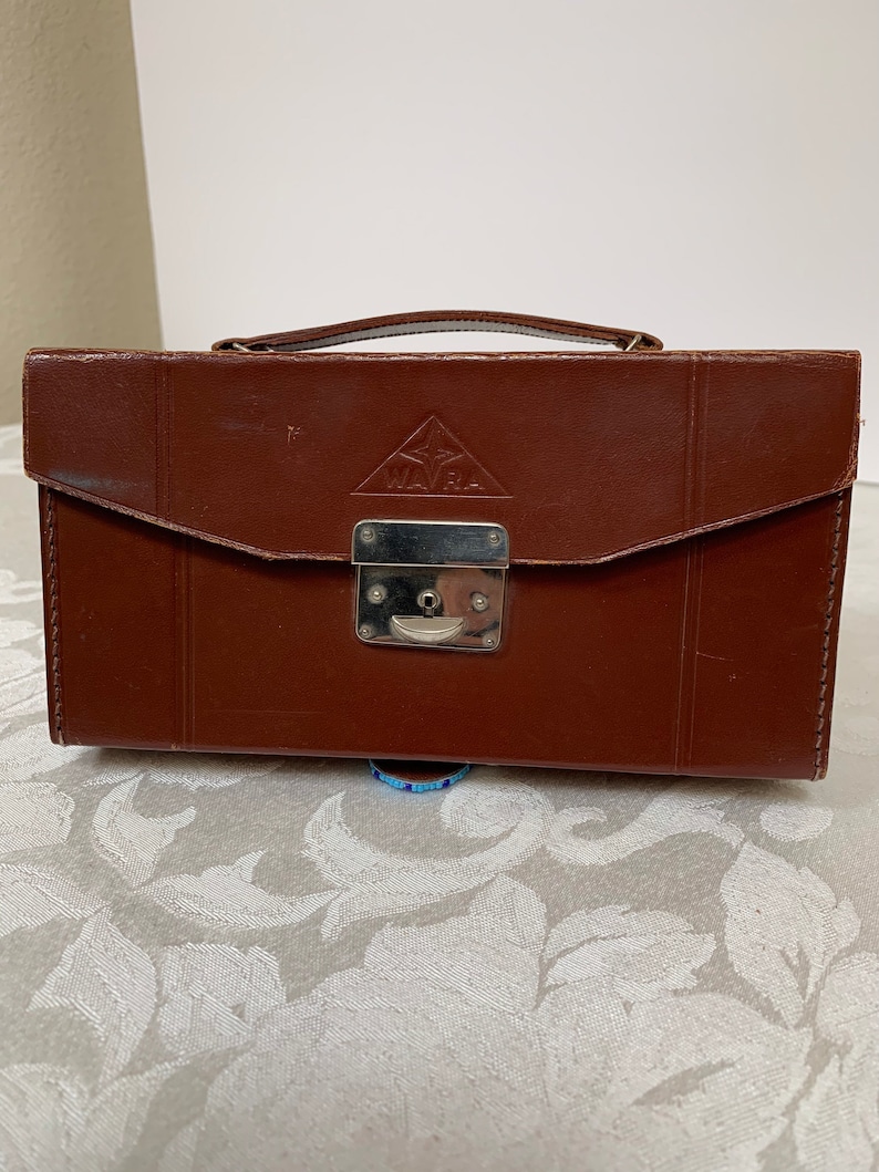 Leather Travel Train Case VINTAGE Small 7.5 Velvetlined Etsy