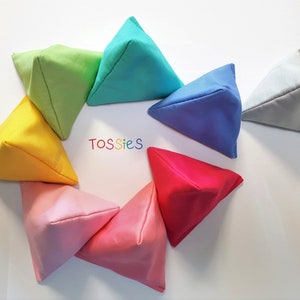 Tossies earth-friendly Pastel sand bags - Set of 8 with carry bag