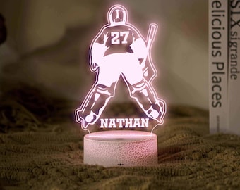 IJshockey speler nachtlampje, ijshockey cadeau, aangepaste naam cadeau, jongens kamer nachtlampje, jongens bureaulamp, Kids slaapkamer decor, cadeau voor hem