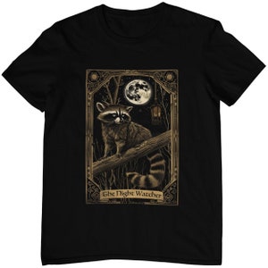 Waschbär Tarot T-Shirt - Witchcraft Wicca Tarotkarte - The Night Watcher - Pagan Gothic Raccoon - Goth Aesthetic Tarot Card Art