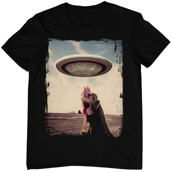 Hühner UFO T-Shirt - Chicken Alien Außerirdische - Lustiges Huhn Raumschiff Weirdcore Aesthetic Outfit - Nachhaltige Bio-Baumwolle