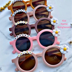 Personalized Sunglasses for kids/Daisy Sunglasses/Toddler Sunglasses gift/Babies gift/Flower girl/Girl birthday gift/Gift for girls sunglass