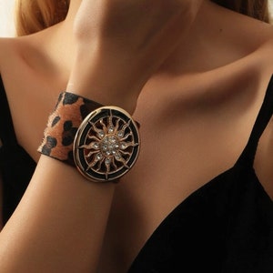 Rhinestone Sun Leopard Bracelet
