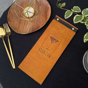 Menu-folder na listę win, uchwyt na menu, folder na menu restauracji, tablica menu, książka menu, spersonalizowana okładka menu, skórzane menu barowe
