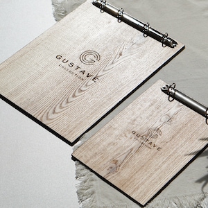 Portamenús de madera de fresno personalizado con anillas: portamenús de madera personalizado para restaurantes, cafeterías y bodas, tamaños A5 y media carta