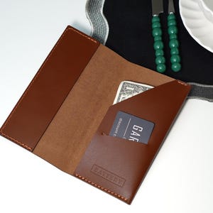 Personalisierte Brieftasche aus Leder für Geldscheine mit Logo