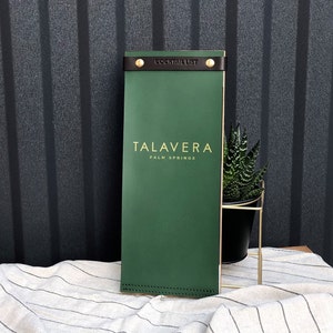 Menu-folder na listę win, uchwyt na menu, folder na menu restauracji, tablica menu, książka menu, spersonalizowana okładka menu, skórzane menu barowe