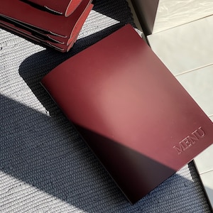 Minimalist Leather Menu Folder – Engraved Custom Menu Holder with Logo