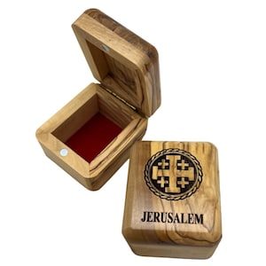 Schmuckkästchen aus Olivenholz mit Jerusalem Kreuz