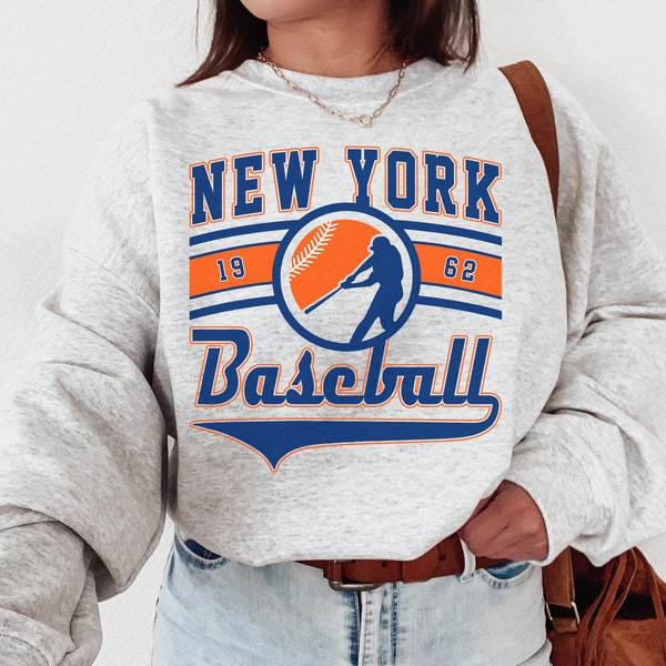 Vintage New York Met Crewneck Sweatshirt / T-Shirt, Mets EST 1962 Sweatshirt, New York Baseball Game Day Shirt, Retro Mets Shirt