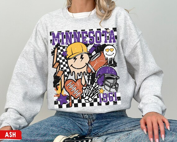 Minnesota Football Skyline | Mn Vintage Viking Retro Gift T-Shirt Minnesota Football Skyline | Mn Vintage Viking Retro Gift T-Shirt