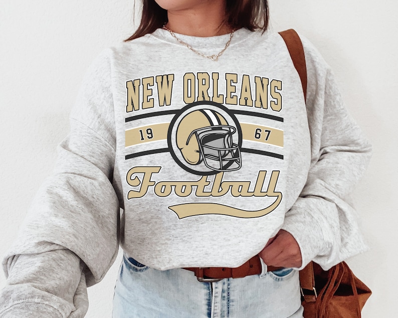 New Orleans Saint, New Orleans Football Crewneck, Vintage New Orleans Football Sweatshirt, Saints Sweatshirt, New Orleans Fan Gift, Game Day Shirt, Saints T-Shirt, Saints Gift, Saints Sweater, Football Lovers, Gift for her, Gift for him