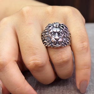 925 zilveren ring met leeuwenkop: handgemaakte statement-sieraden voor heren