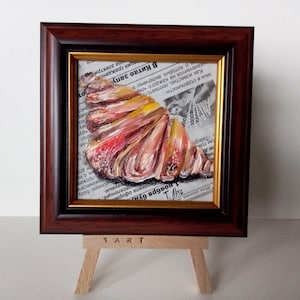 Croissant en periódico 4x4 pulgadas Mini pintura al óleo enmarcada en soporte listo regalo original pequeño arte