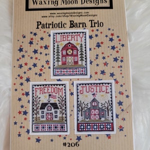 Patriotic Barn Trio - Waxing Moon Design #206