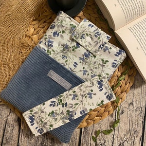 Couverture de livre Couverture de livre en velours côtelé avec couverture de livre en toile Sac de livre rembourré Liberty Merch Pochettes de livre Couverture Kindle • Coffret cadeau marque-page
