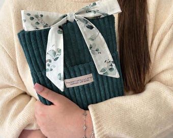 Capa protetora acolchoada em veludo cotelê para livros | Capa aconchegante para livros | Presente para amantes de livros | Protetor de livros em eucalipto verde | Bolsa protetora para livros | Feito à mão