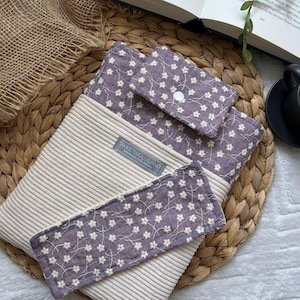 Bestickte Buchhülle Stoff Bücherhülle Florale Canvas Buchtasche Geschenk  EBook Reader Cozy Kidle Hülle Lesezeichen Gänseblümchen Booksleeve