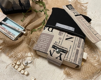 Capa de livro com aparência de jornal, tecido de lona, conjunto de presente com bolsa acolchoada para livros, capa de livro com marcador de página, marcador de página, capa para Kindle