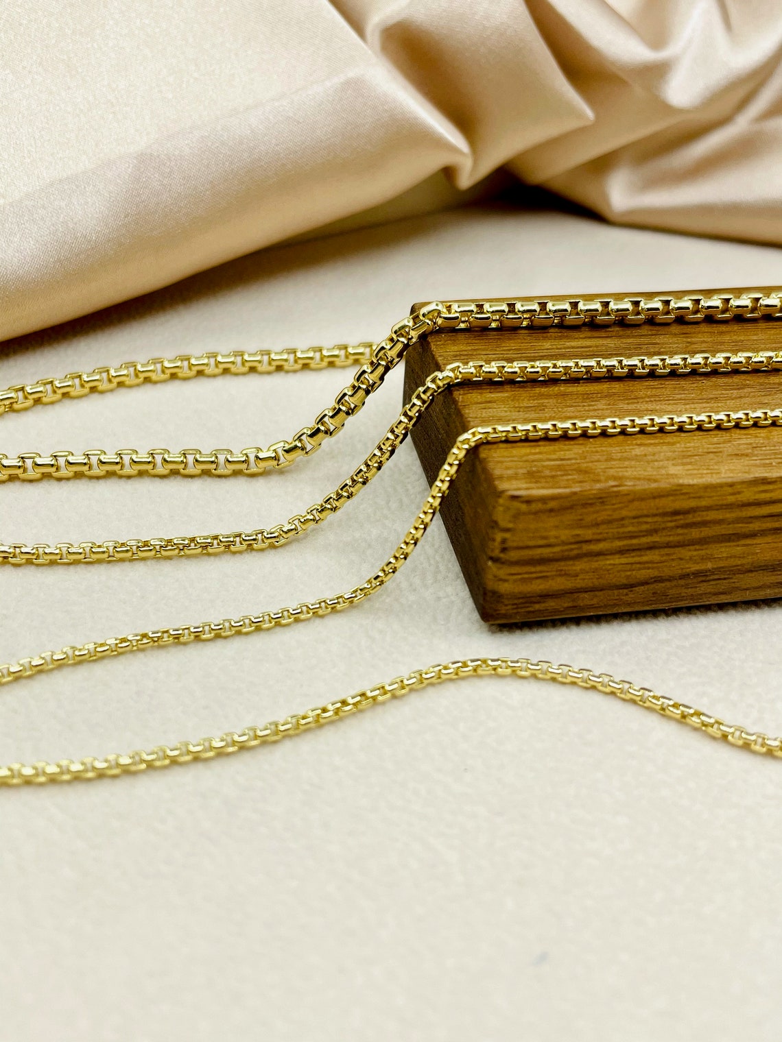 Solid 14k Gold Box Chain Necklace 14k Gold Layering Box Etsy