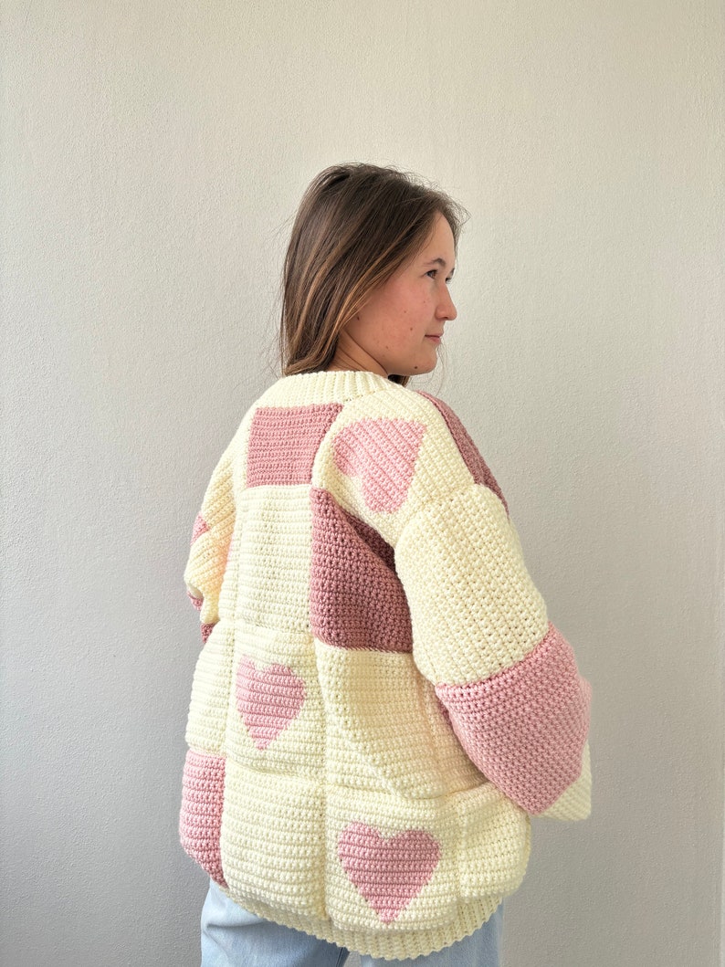 Pink Hearts Cardigan crochet patchwork handknit zdjęcie 2