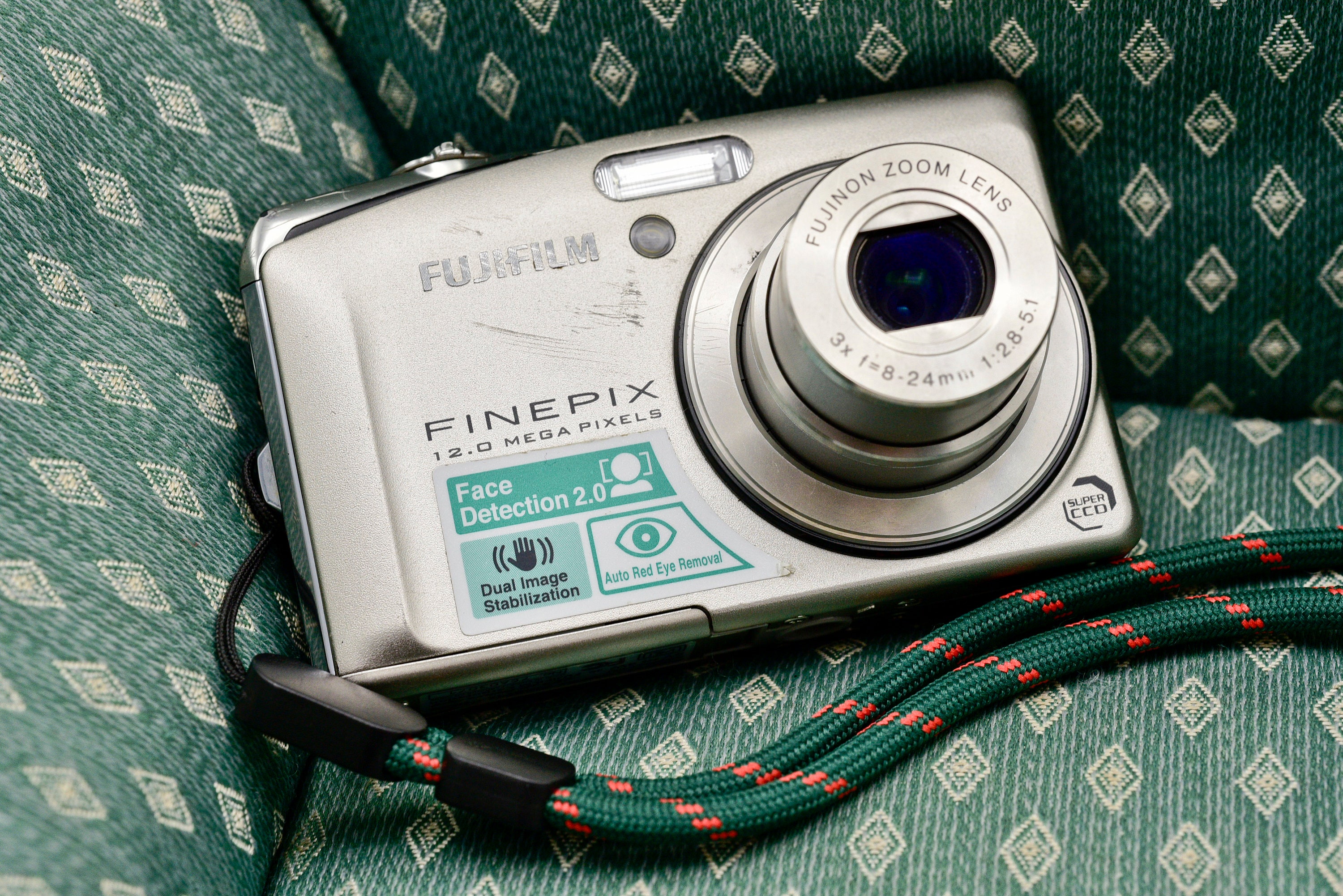 Fujifilm Finepix F50fd Review boywithuke Digital Fujifilm Finepix F50fd Review boywithuke Digital