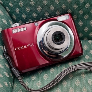 Nikon Coolpix L22: Red 12MP CCD Sensor 3.6x Zoom Compact Retro Digicam, Tested