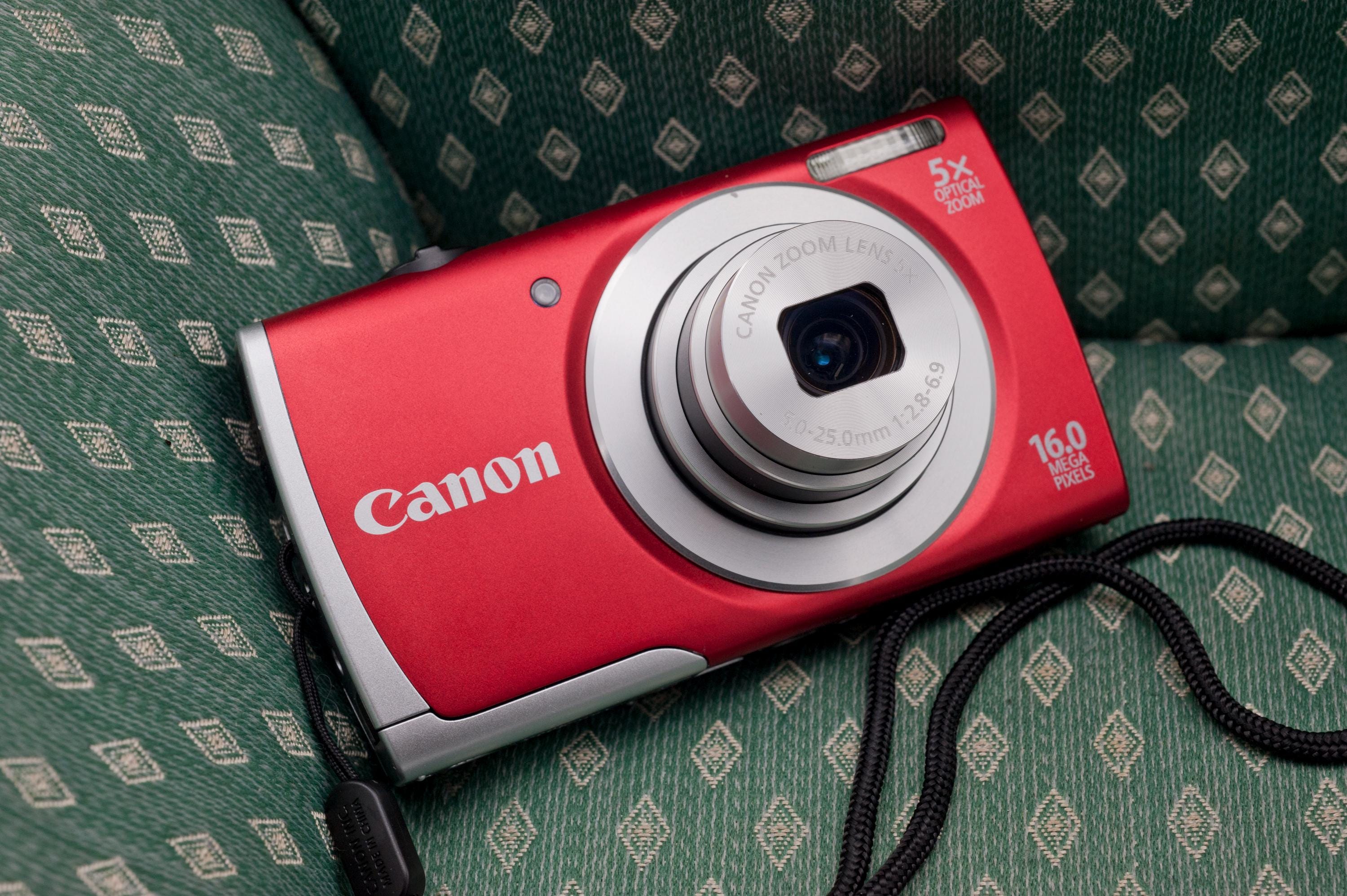 Appareil Photo Numérique Canon PowerShot A2500 - Noir, 16 MP, Zoom 5x - Comme Neuf Avec Boîte