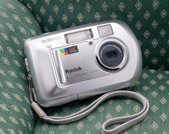 Kodak Easyshare Z650 6 Megapixel 10X Zoom Point & Shoot Digital