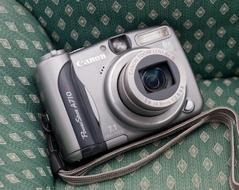 Canon Powershot A710 IS: Cámara digital compacta retro con sensor CCD de 7,1 MP y zoom óptico de 6x, probada.