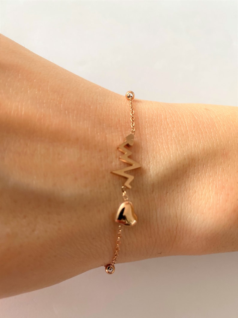 Minimalist bracelet Valentine day Heart bracelet Women bracelet Gift jewels Rose gold bracelet