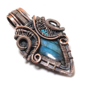 Labradorite Pendant, Natural Labradorite Gemstone Copper Wire Wrapped Pendant, Labradorite Crystal Handmade Jewelry Gift For Wife, Mom & Dad
