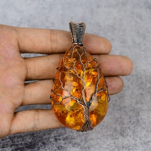 Hermoso colgante de ámbar báltico con forma de árbol de la vida, envuelto en alambre de cobre, colgante de ámbar báltico oxidado de cobre para mujer, colgante de piedra báltica.