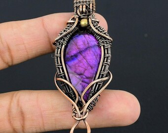 Ciondolo in labradorite in argento sterling fatto a mano Ciondolo in labradorite in argento sterling fatto a mano