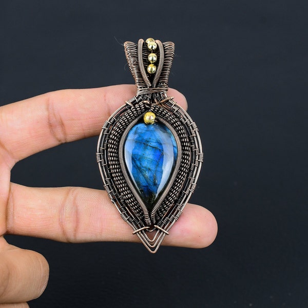 Labradorite Pendant - Etsy