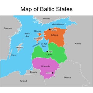 Carte PowerPoint modifiable des États baltes - comprenant : l'Estonie, la Lettonie et la Lituanie, avec les pays environnants la Finlande, la Russie...