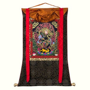 Silk Brocade Mounted Simhamukhi Thangka, Simhamukha Thanka bild 1